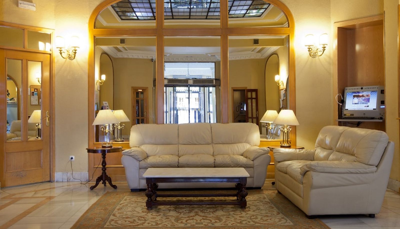Salón - Hotel Mediodia