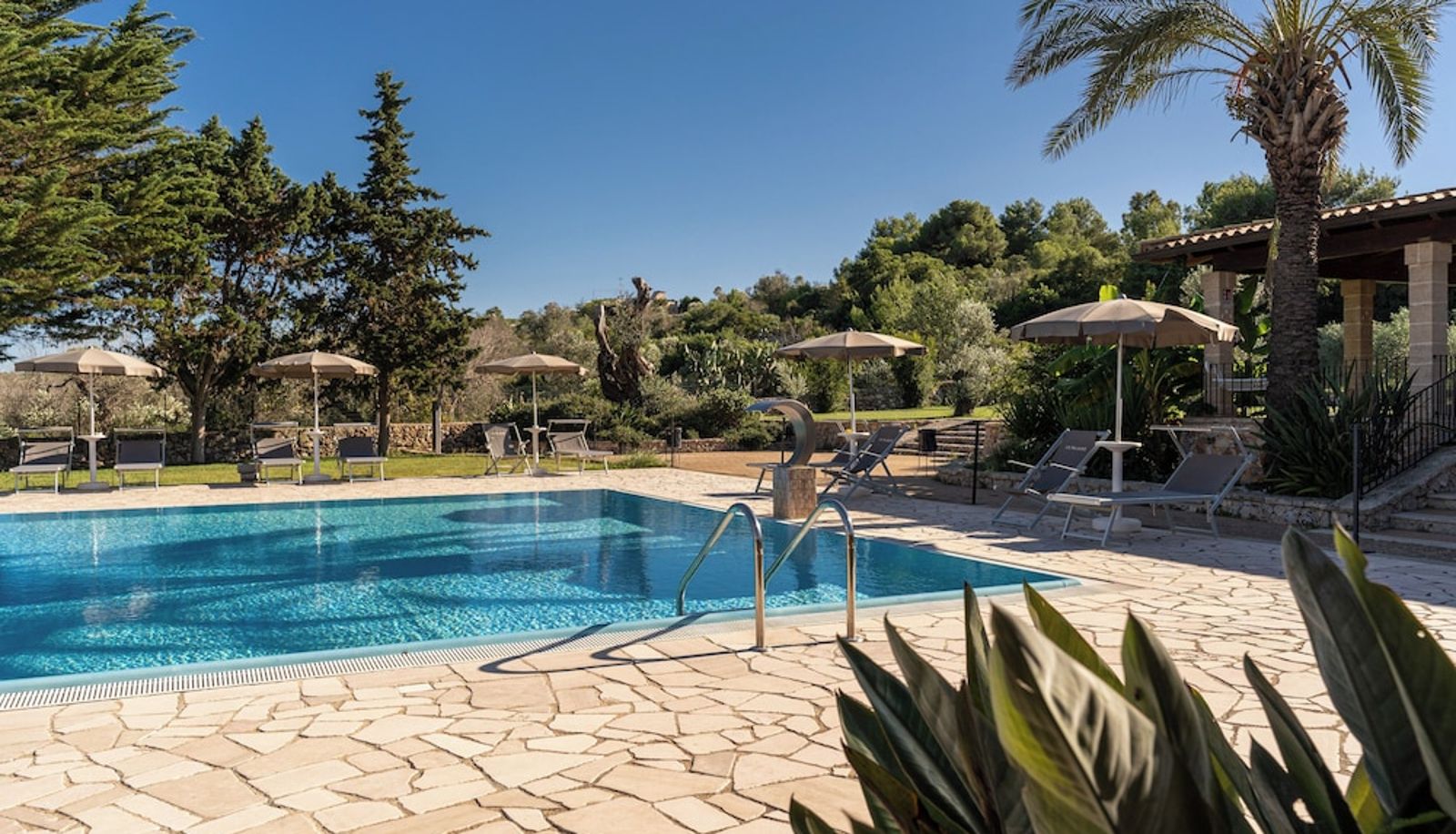 Zwembad - Le Pajare Hotel Masseria Resort