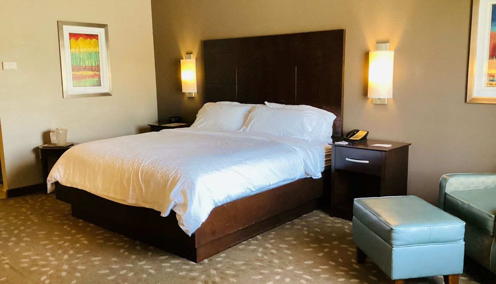 Camera - Holiday Inn Express & Suites SAINT ROBERT - LEONARD WOOD by IHG