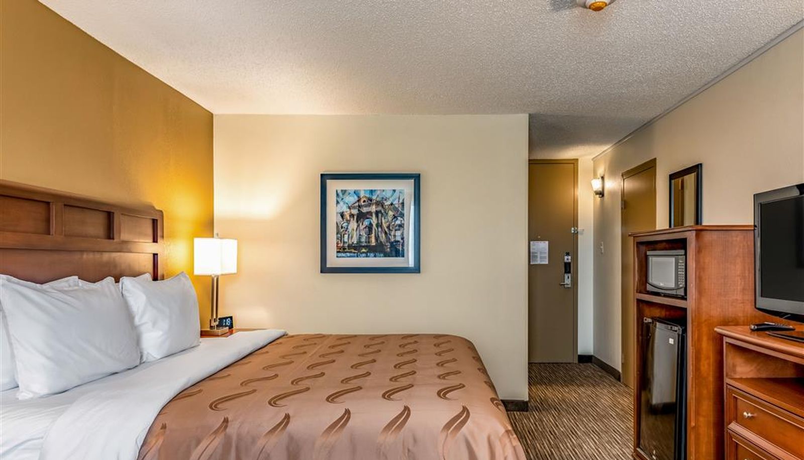 Camera - Quality Inn Bucyrus North
