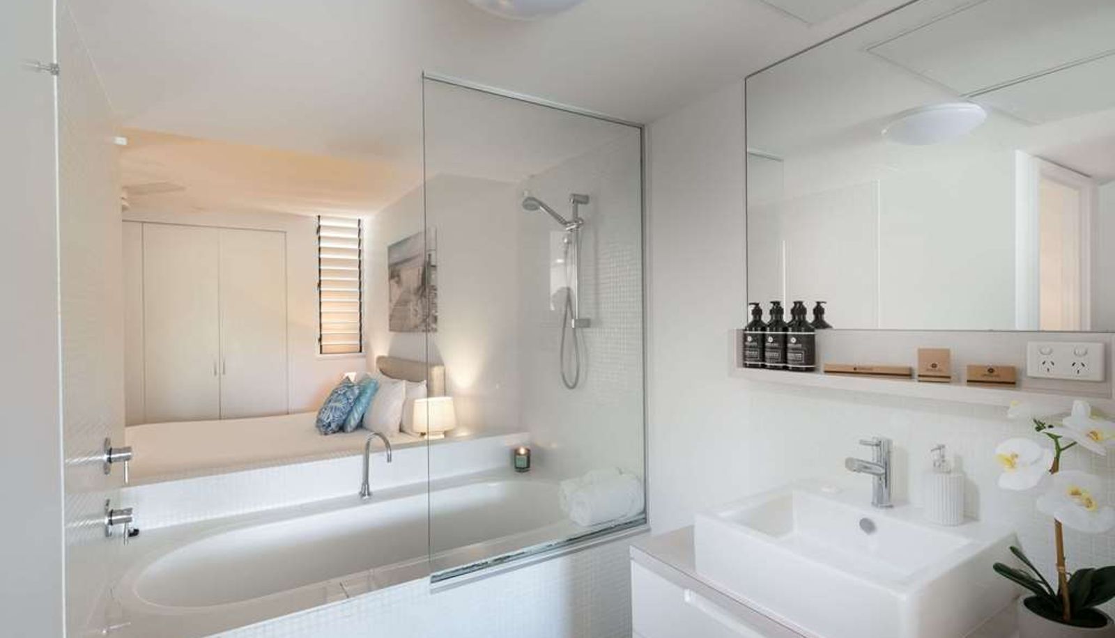 Room - Grand Mercure Apartments Magnetic Island