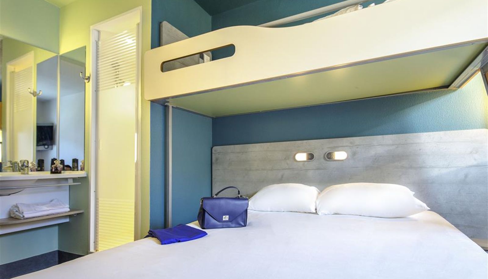 Room - ibis budget Marseille L'Estaque
