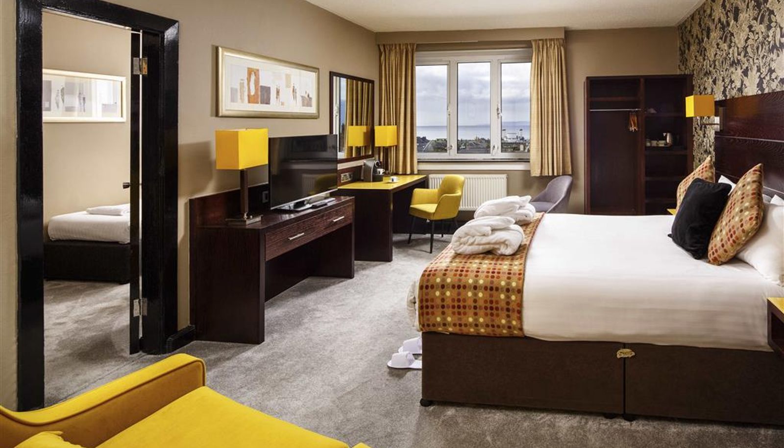 Room - Mercure Ayr Hotel