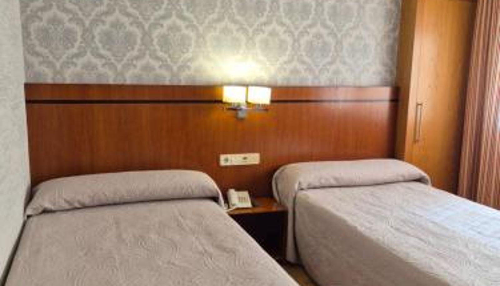 Info - Hotel HHB Pontevedra Confort