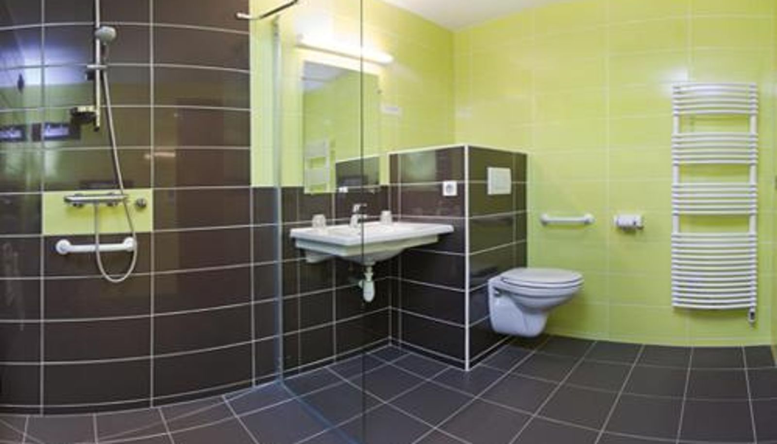 Bagno - Hotel Etchoinia Logis