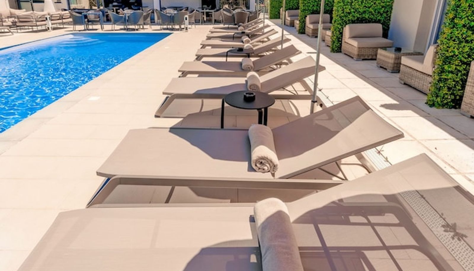 Piscina - Hotel Villa Sophia