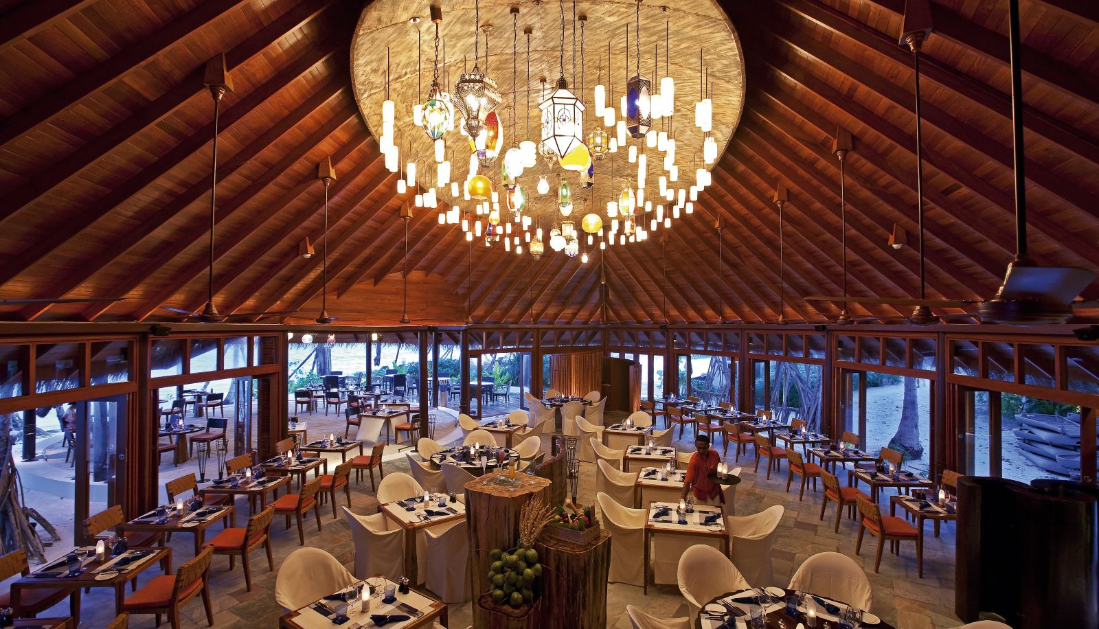 Restaurant - Constance Halaveli Maldives