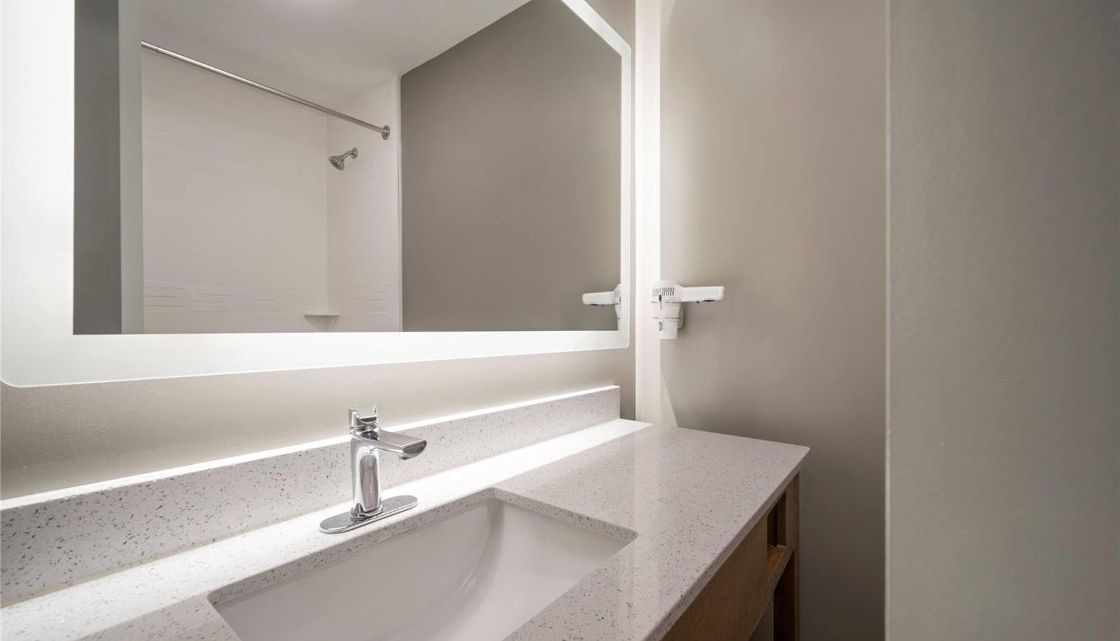 Room - Days Inn by Wyndham Anderson/Clemson Area
