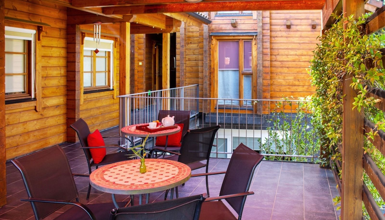 Terrace - Accommodation de Salut Somlom