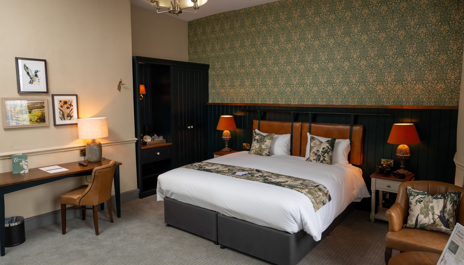 Zimmer - Himley House Dudley by Chef & Brewer Collection