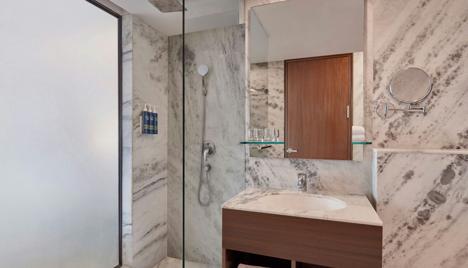 Zimmer - Four Points by Sheraton Hotel and Serviced Apartments Pune