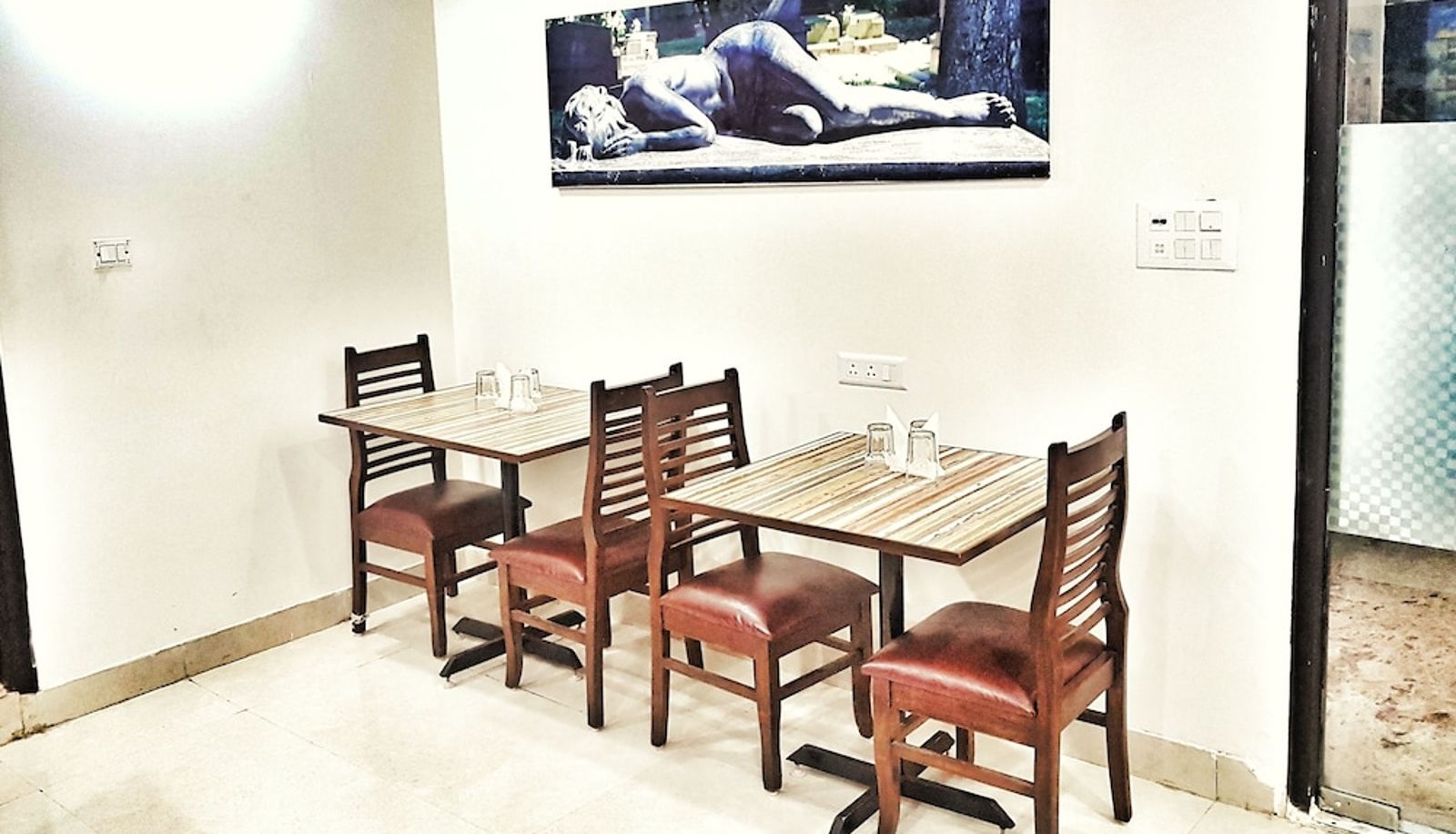 Restaurant - Hotel Delhi Aerocity