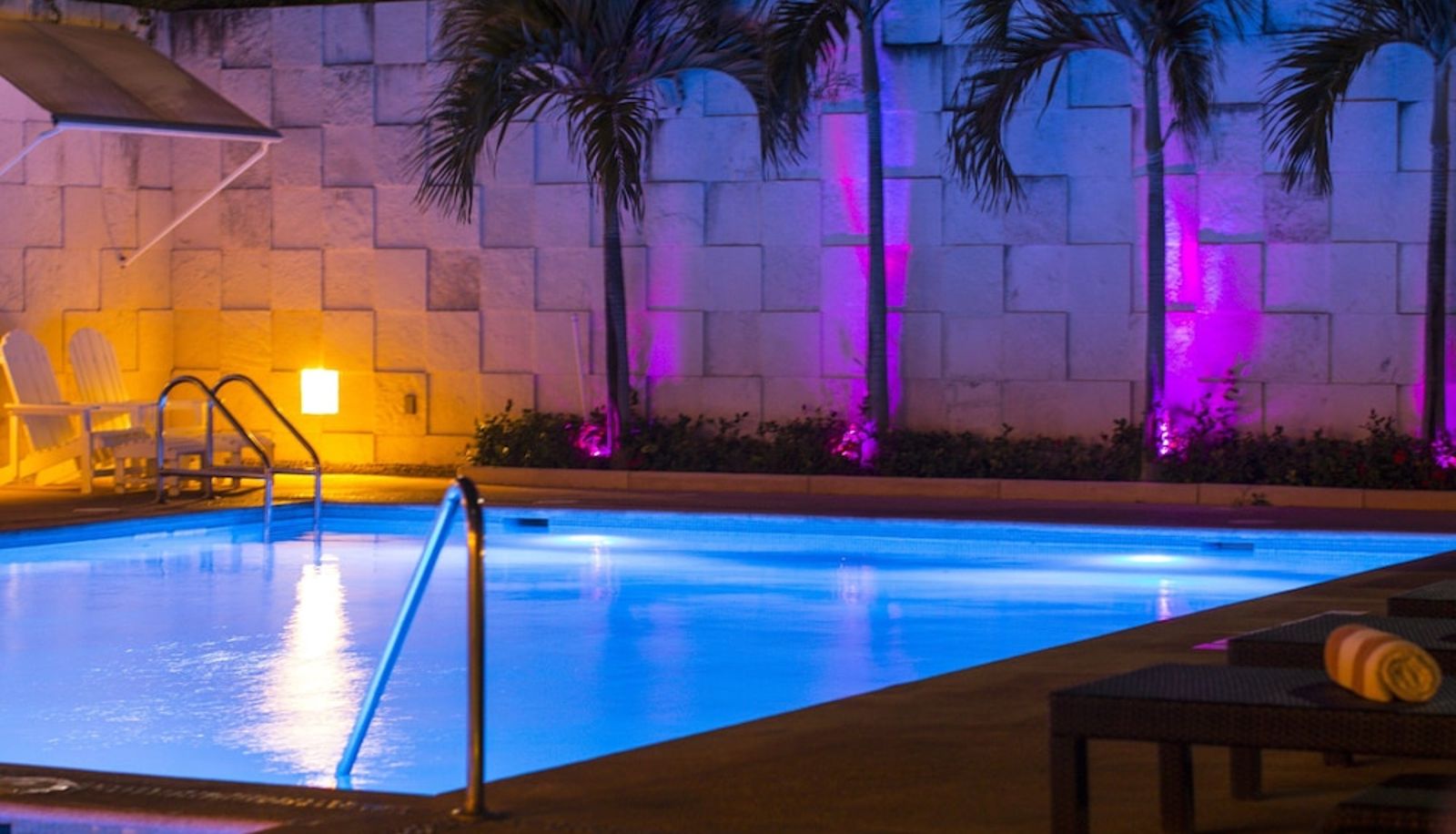 Basen - Holiday Inn ACAPULCO LA ISLA by IHG