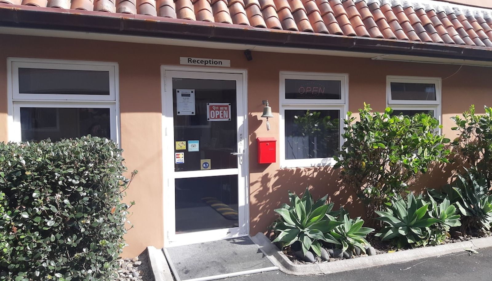 Reception - Admiralty Lodge Motel