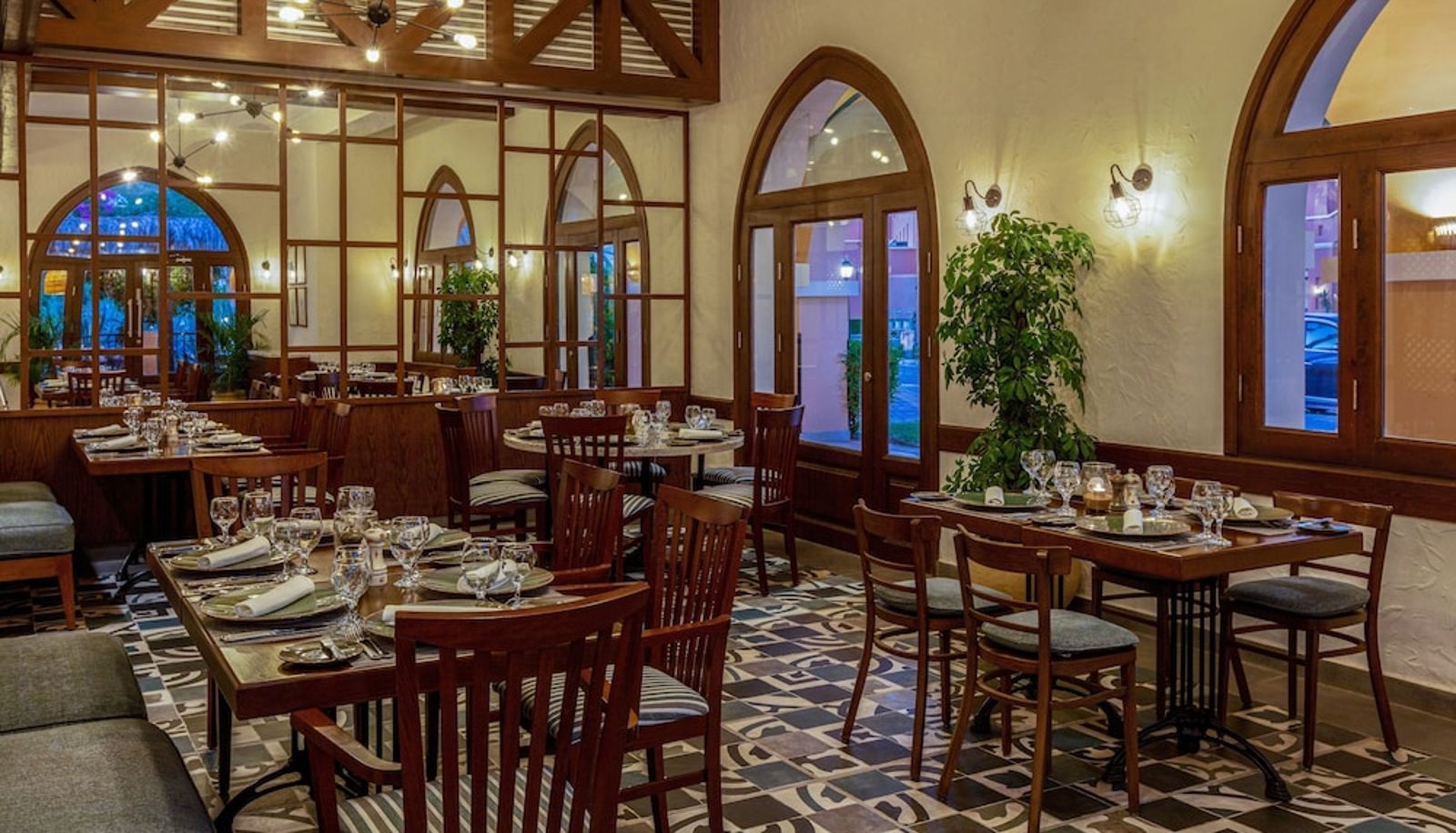 Ristorante - JAZ Neo Saraya Palms