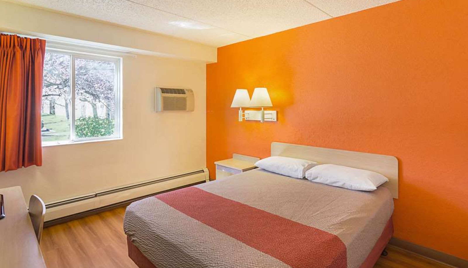 Room - MOTEL 6 SPOKANE EAST