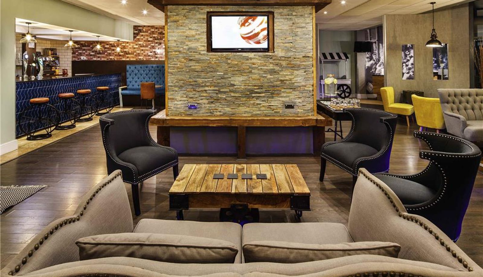 Bar - ibis Styles Birmingham Oldbury
