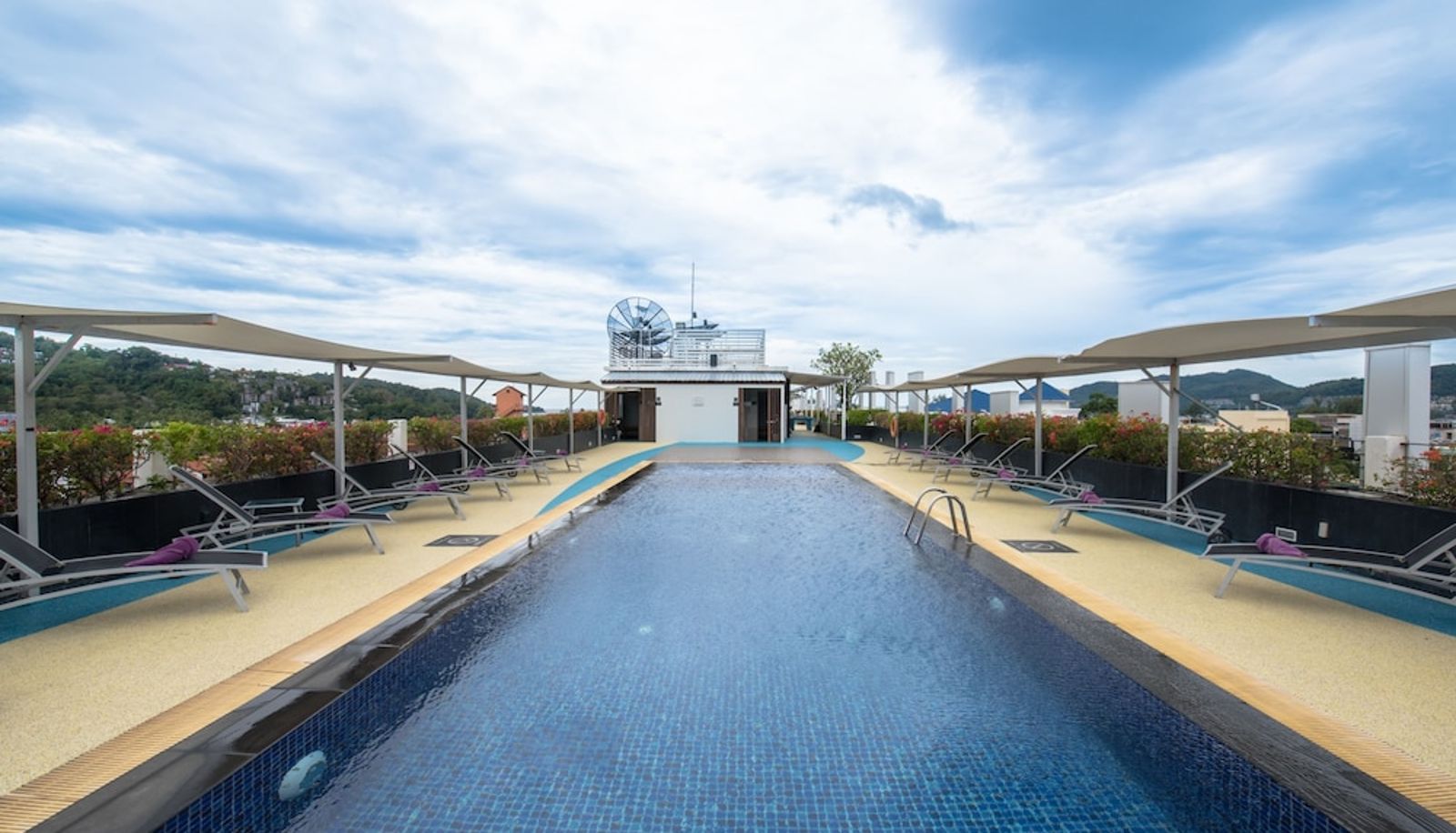 Pool - ASHLEE Hub Hotel Patong