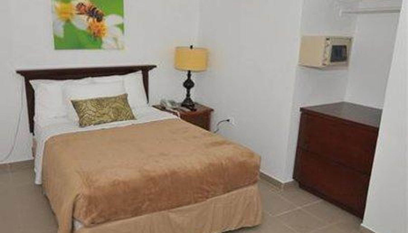 Zimmer - Tres Palmas Inn