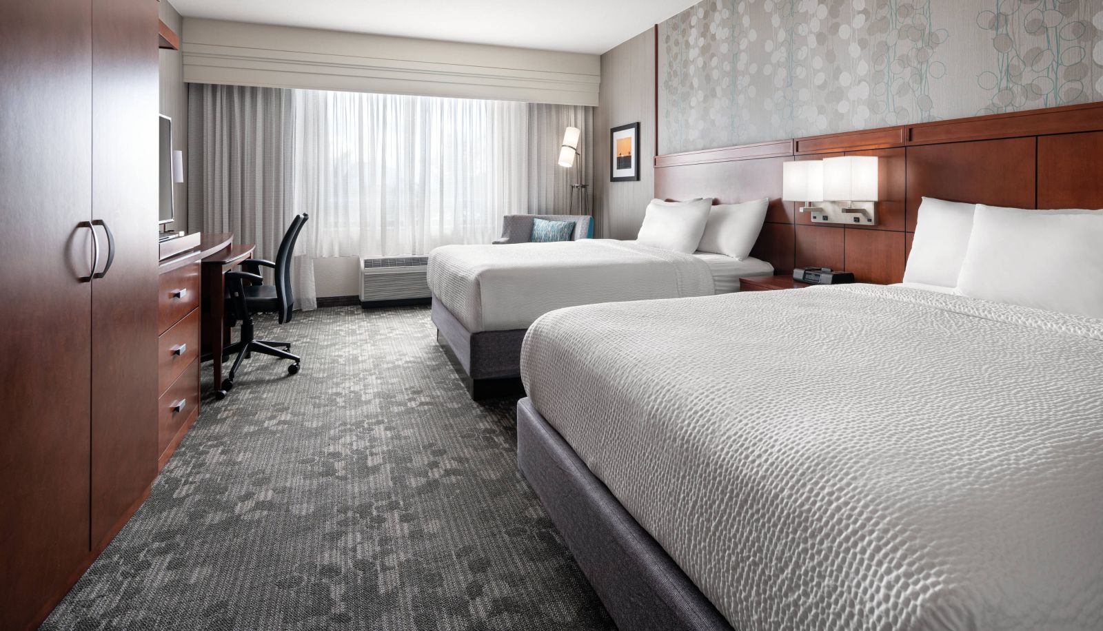 Room - Courtyard by Marriott Maui Kahului Airport