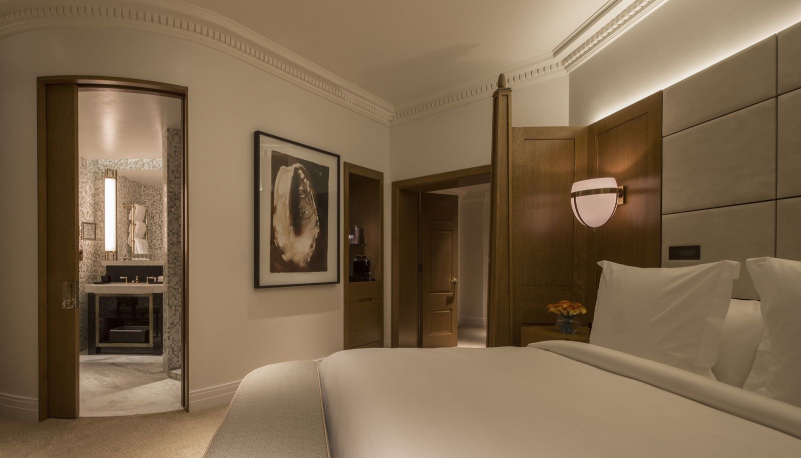 Room - Four Seasons Hotel London at Tower Bridge