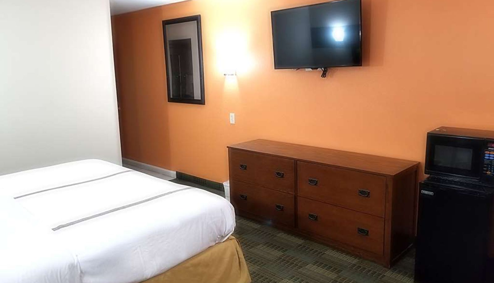 Suite - Americas Best Value Inn Marshall