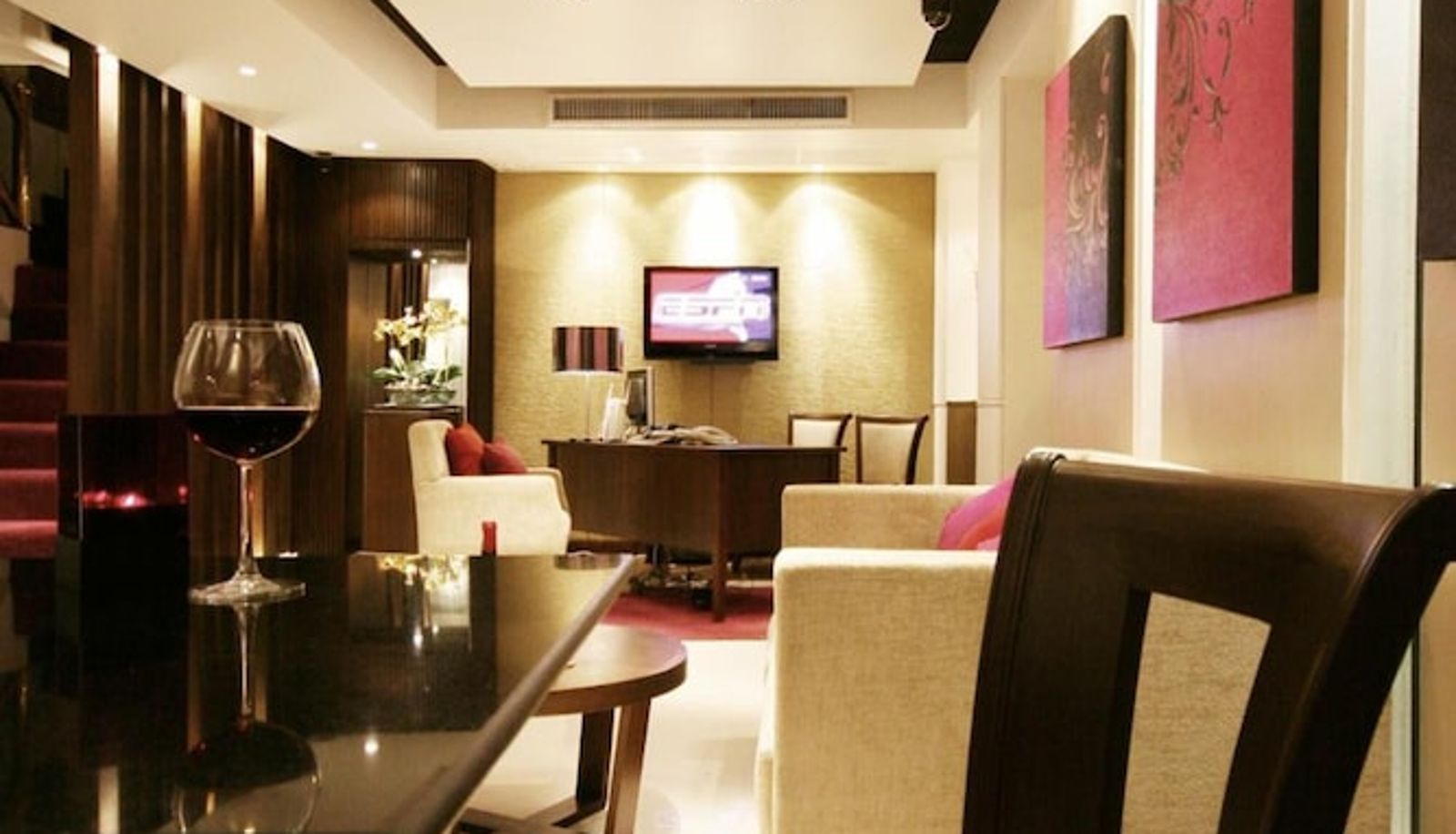 Sala - Grand Inn Hotel