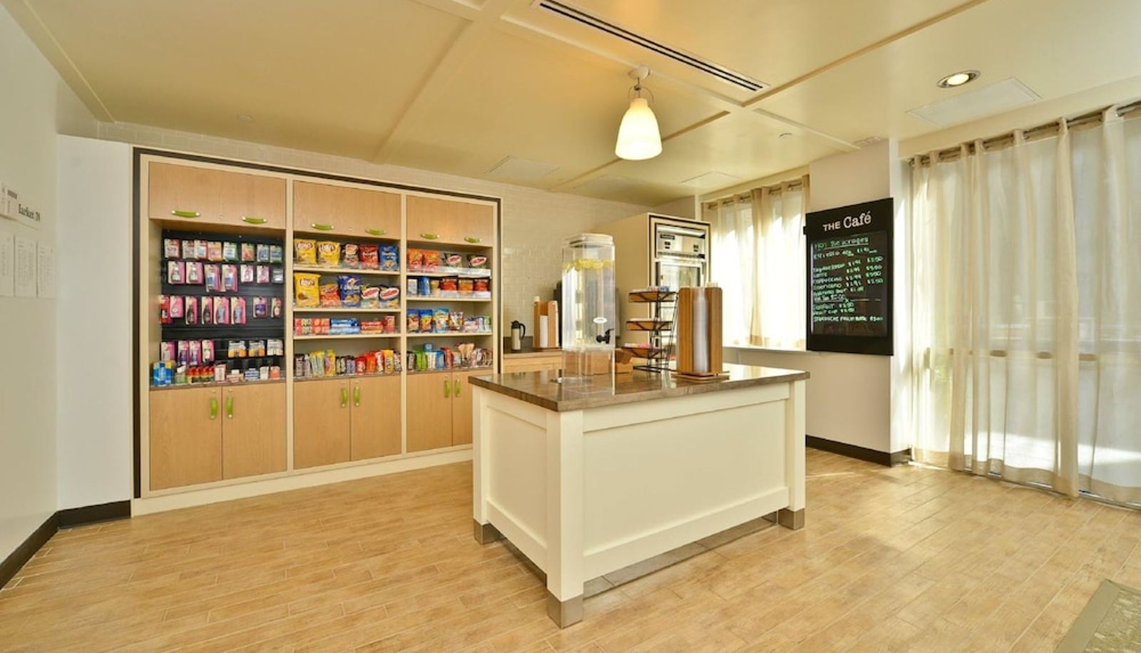 Bar - Holiday Inn NYC - LOWER EAST SIDE by IHG