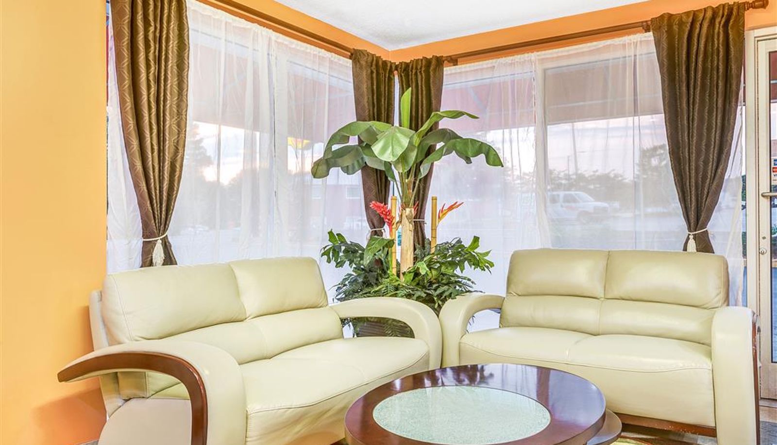 Lobby - Super 8 by Wyndham Raleigh