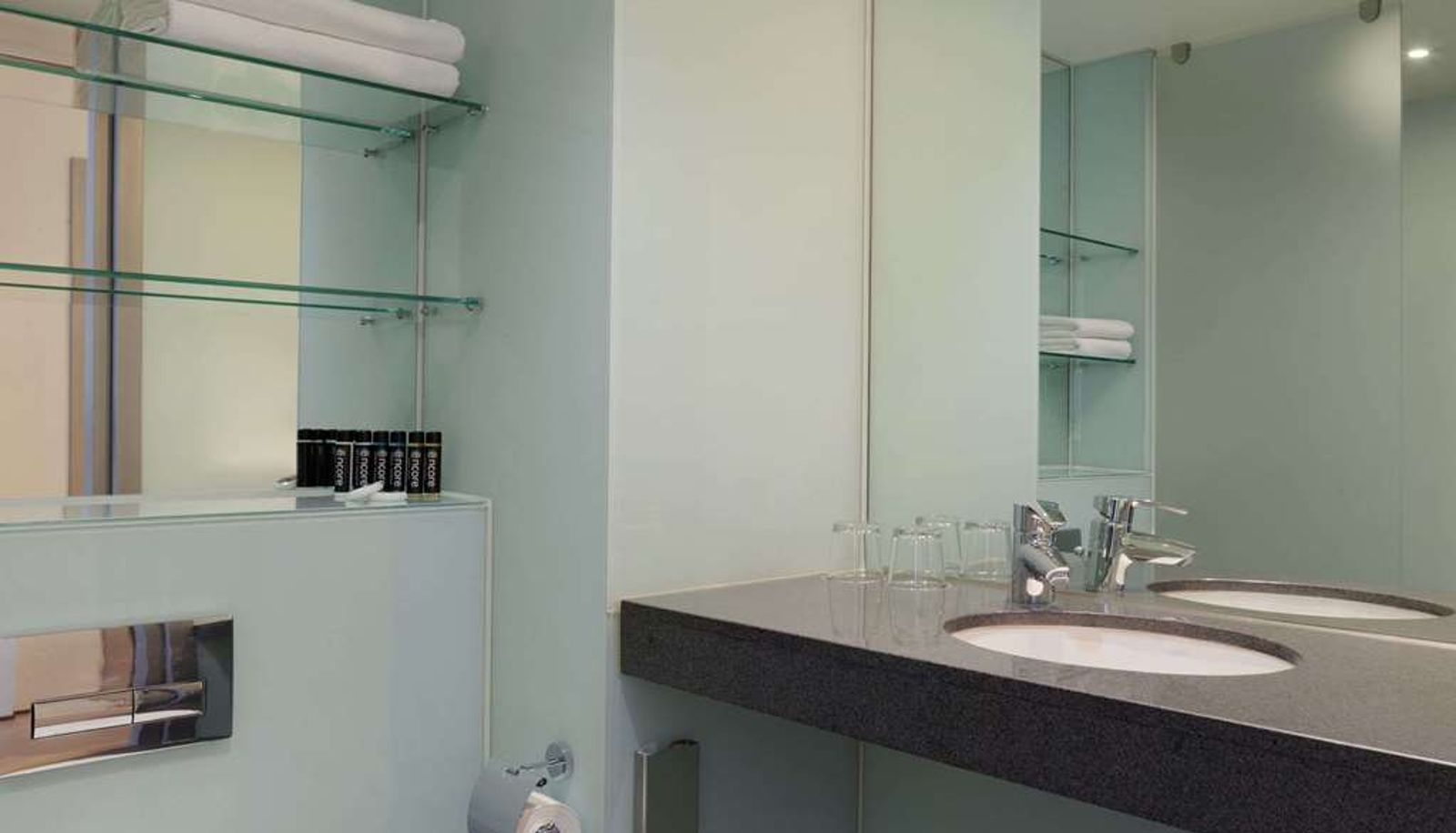 Room - Ramada Encore by Wyndham Kyiv