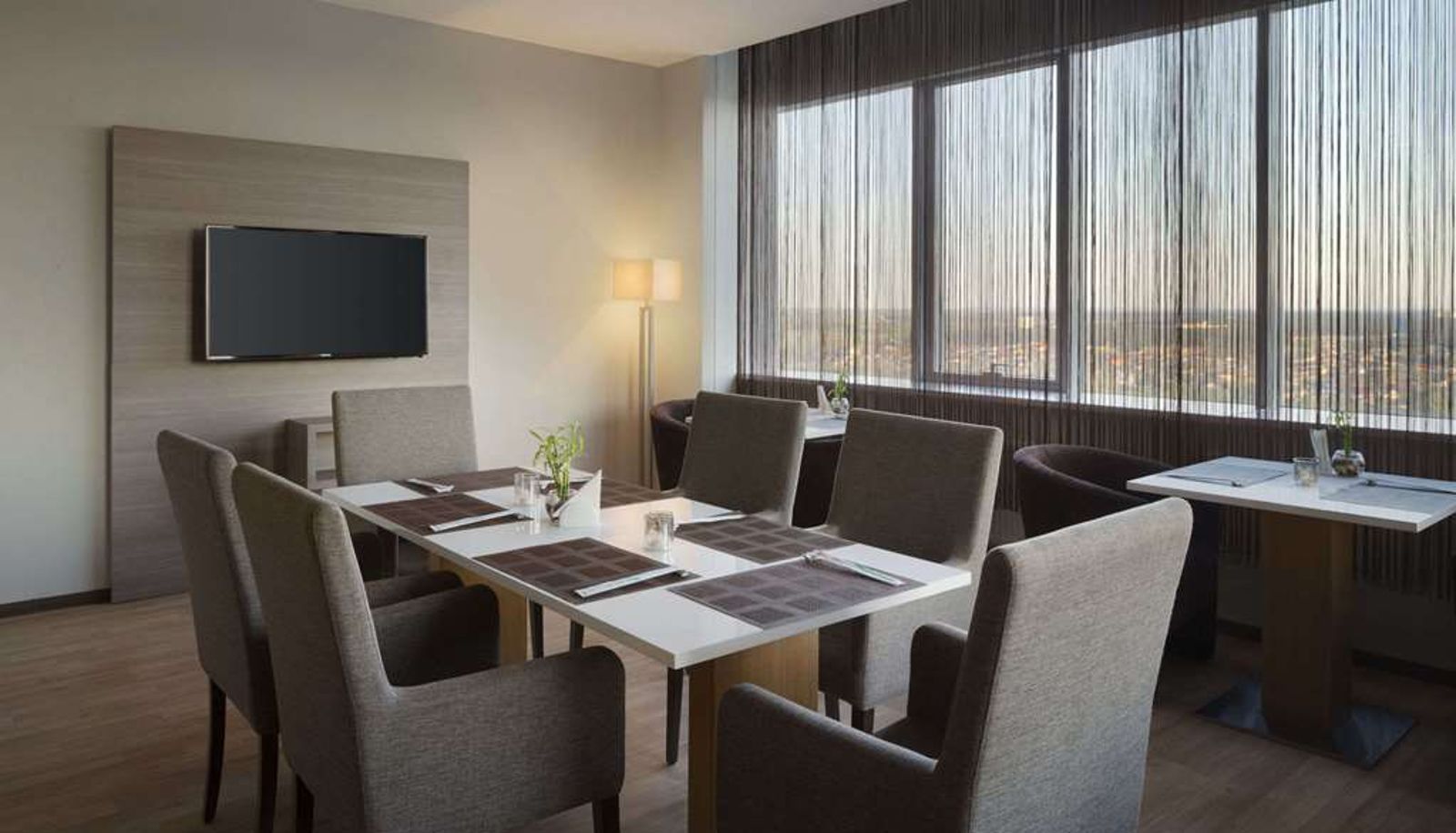 Restaurant - Ramada Encore by Wyndham Kyiv