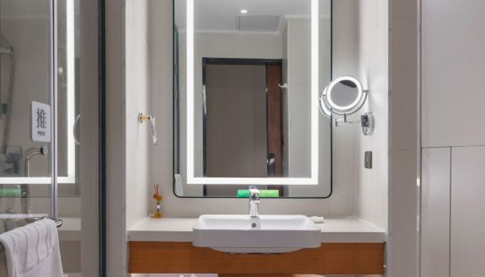 Kamer - Guiyang Forest Hotel (Provincial Government Qianling Park)