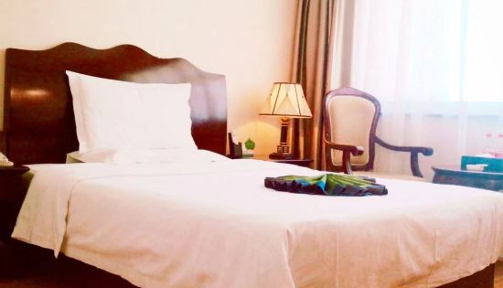 Room - Orient International Hotel