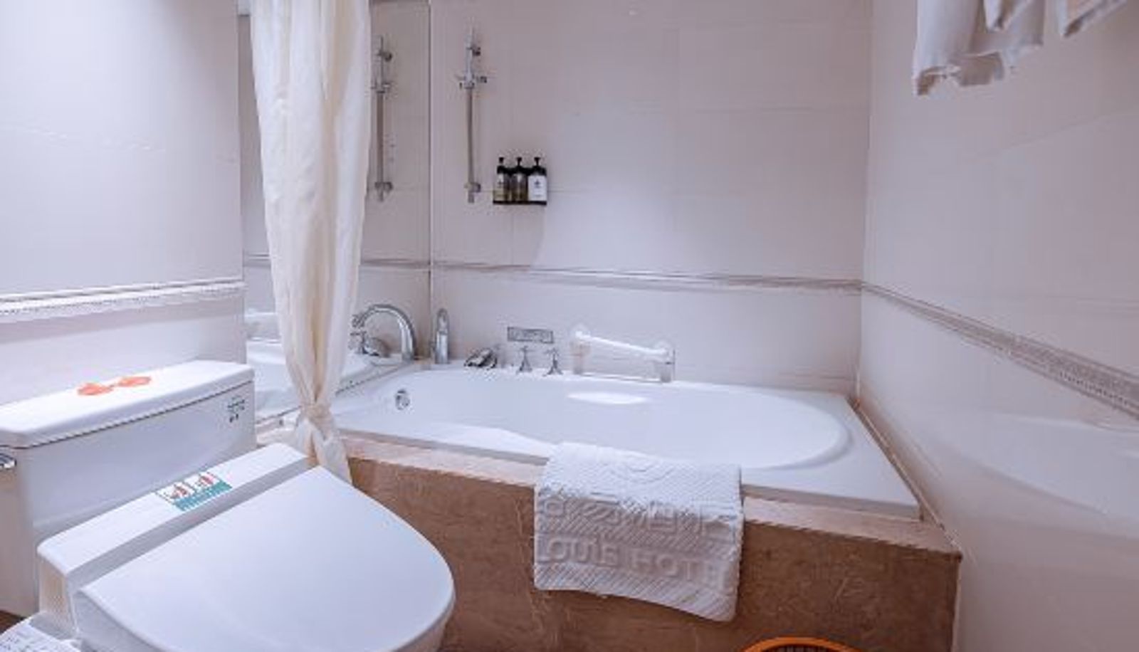Chambre Business - Louis Hotel(Zhongshan Block East Lihe Square Branch)