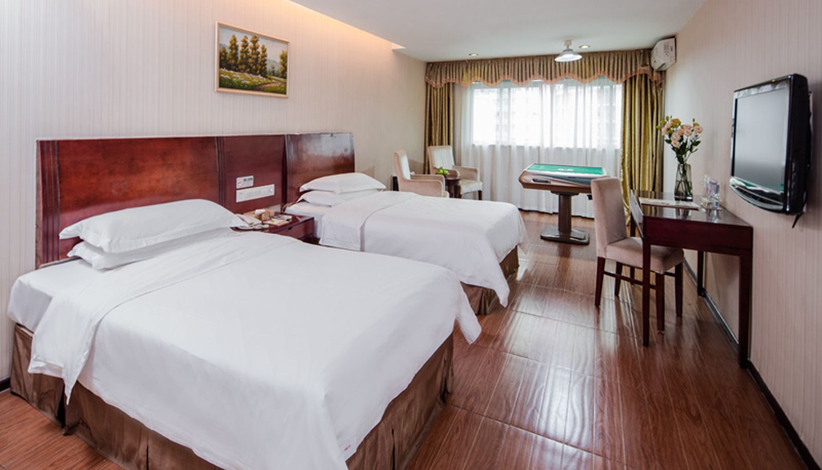 Camera - Shenzhen) Vienna 3 good hotel (Guanlan metro station Guanlan  Branch (Domestic Only)