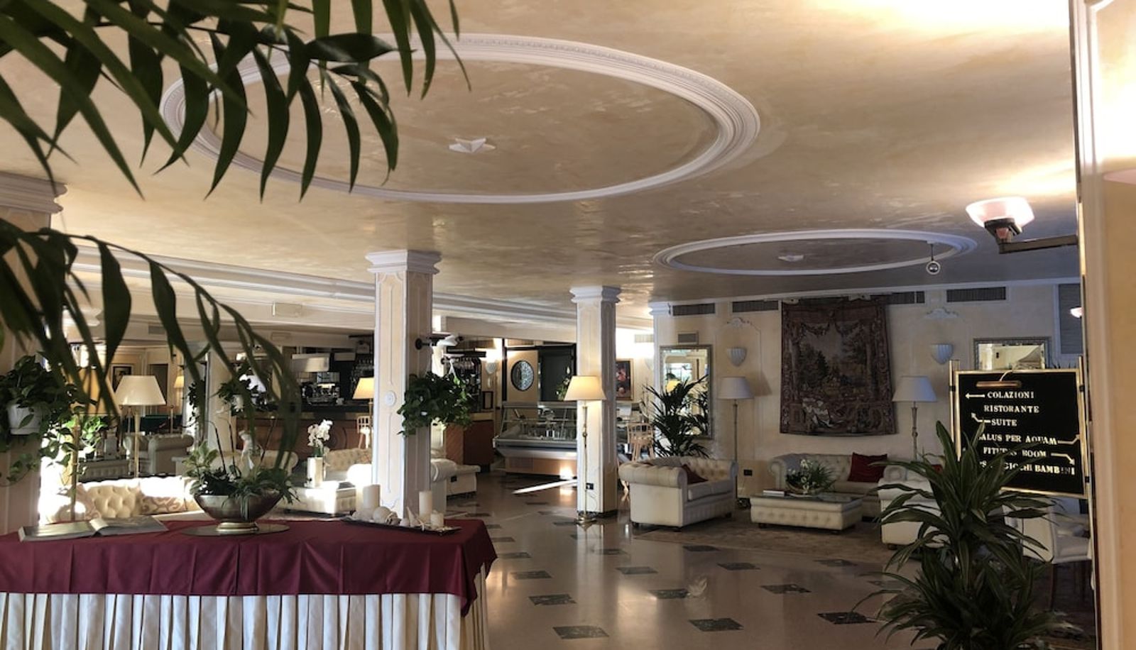 Recepción - Hotel Gambrinus & Strand