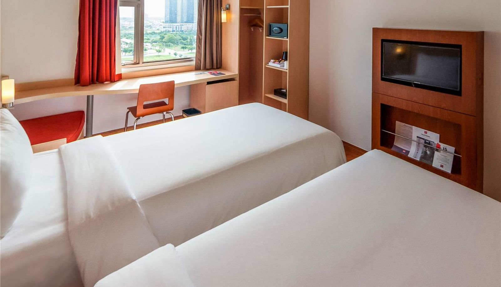 Room - ibis Saigon South