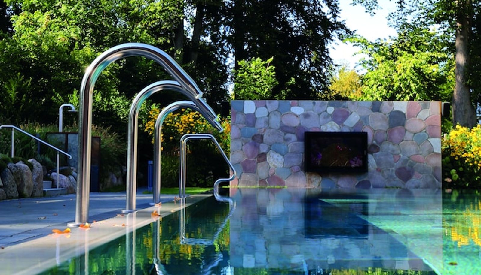 Pool - WEISSENHAUS Private Nature Luxury Resort