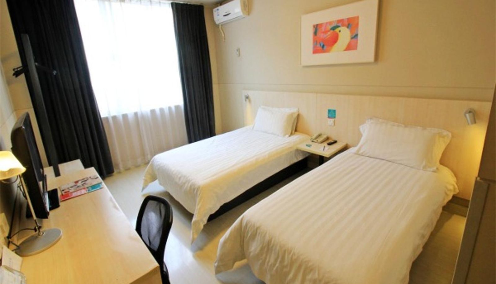 Zimmer - Wuyue Plaza) Jinjiang Inn (Nanyang Jianshe Road Middle Jianshe Road(Chinese Only)