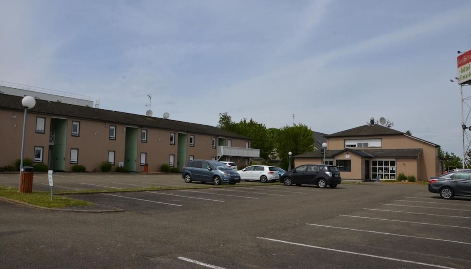 Info - FASTHOTEL Le Mans Nord Saint-Saturnin - UN FH CONFORT