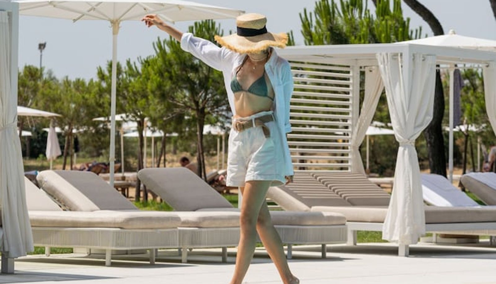 Pool - Bellevue & Resort