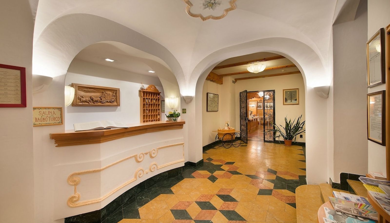 Reception - Hotel Posta