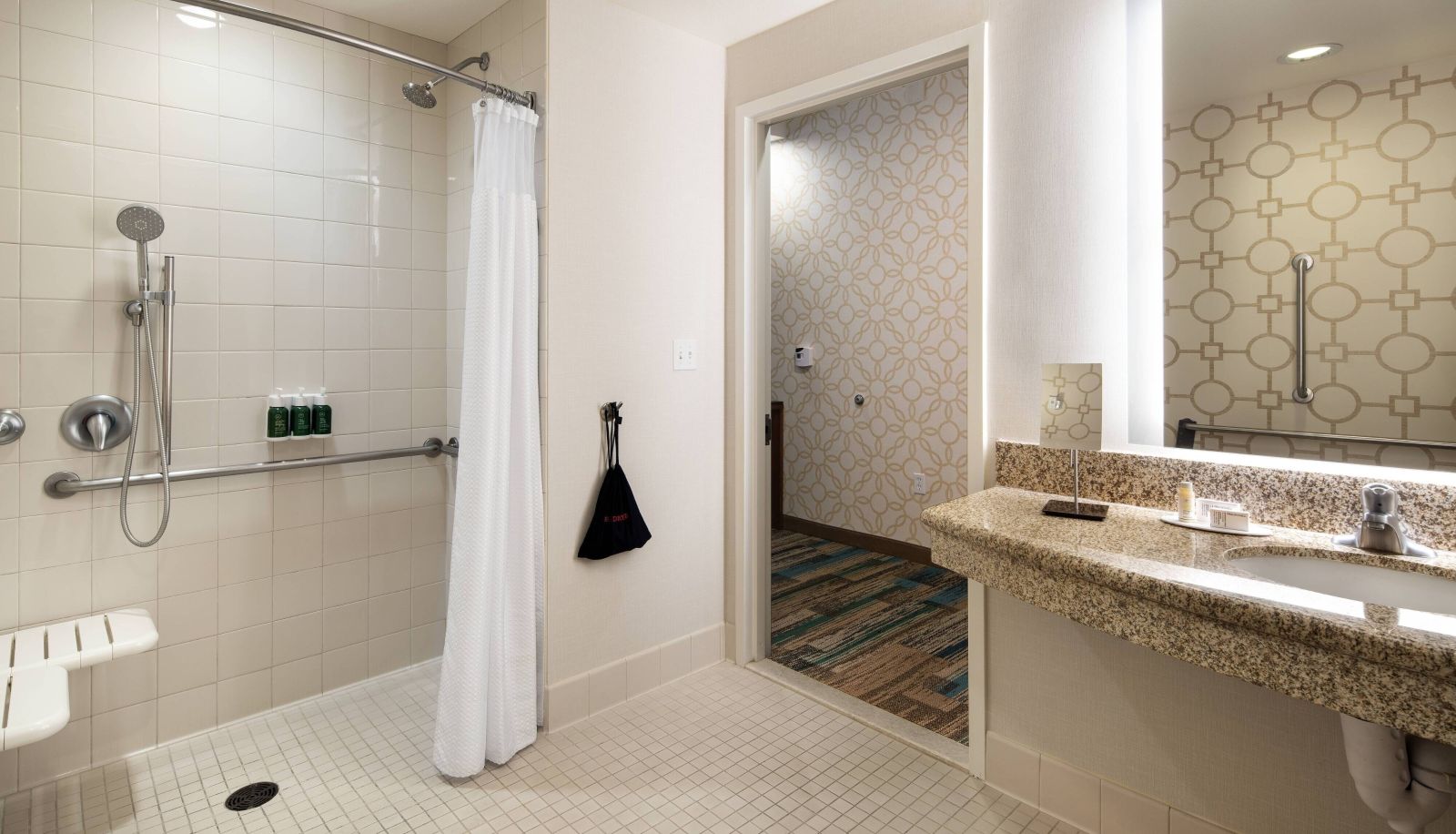 Room - Courtyard by Marriott Santa Barbara Goleta