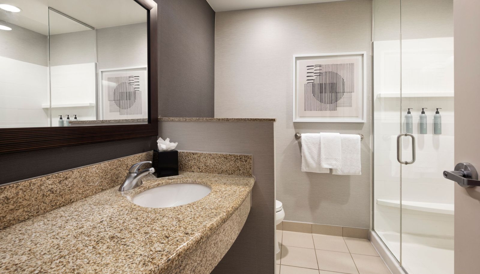 Zimmer - Courtyard by Marriott Mankato