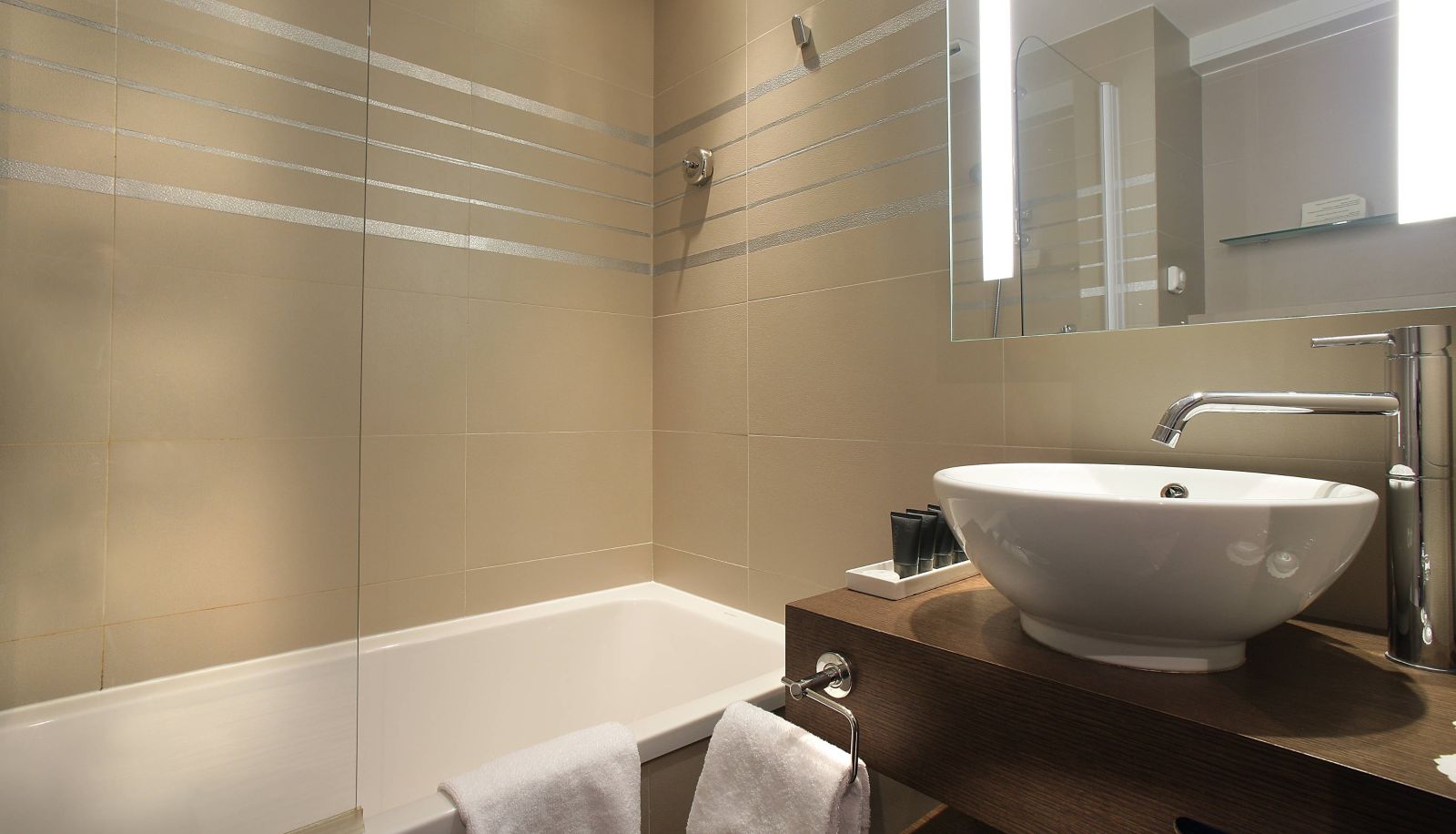 Room - AC Hotels by Marriott Hotel Ambassadeur Antibes-Juan les Pins