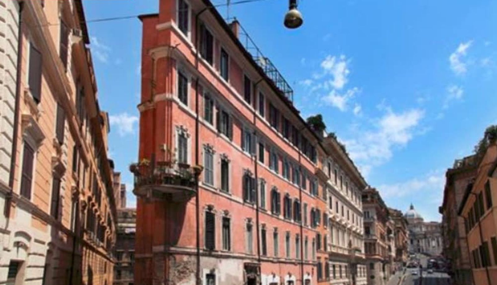Info - Hotel De Monti