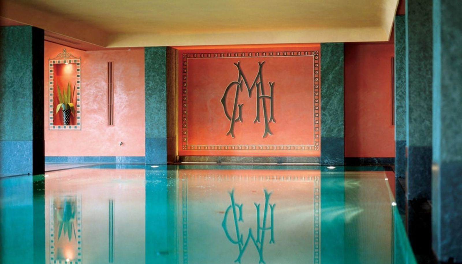 Zwembad - Majestic Grand Hotel