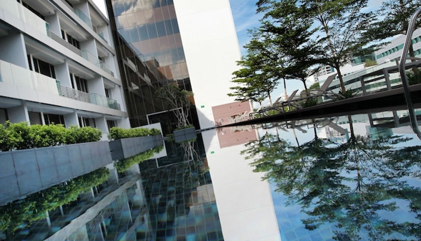 Basen - Dorsett Singapore