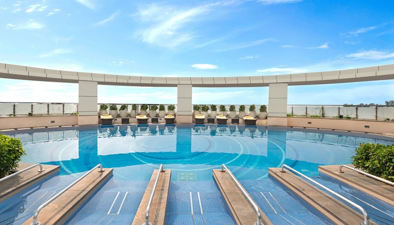 Pool - Crowne Plaza GREATER NOIDA by IHG