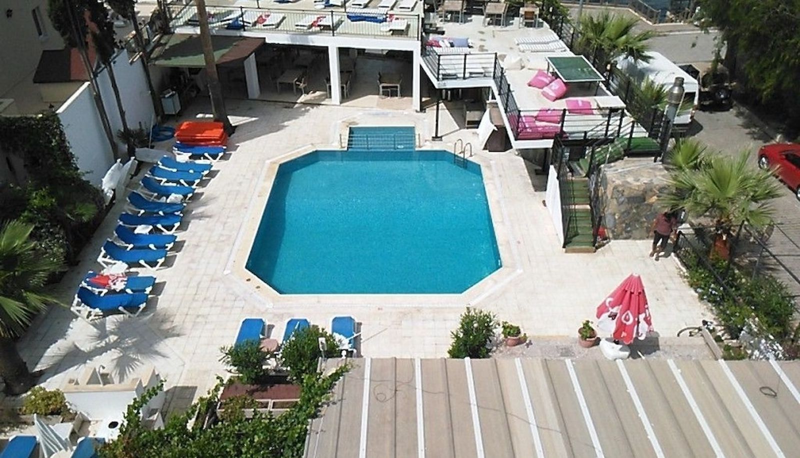 Piscina - Cemre Hotel